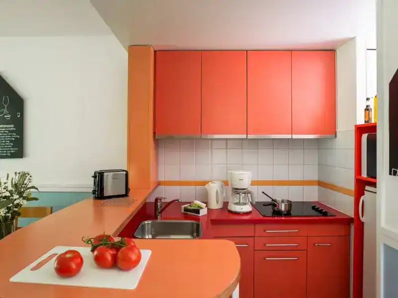 מטבח בדירה בכפר הנופש לה לאק ד'איילט (מקור: סנטרפארקס)